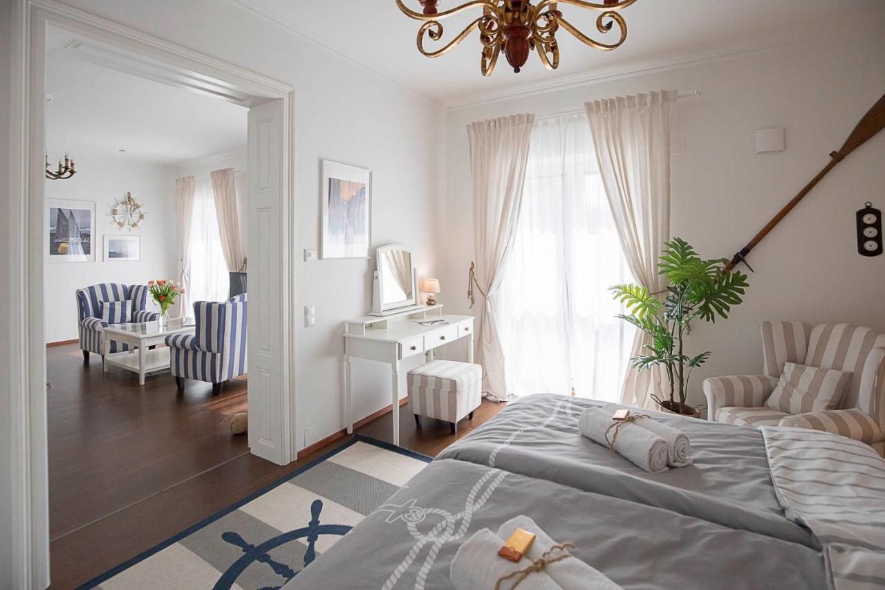 Captain'S Suite نيوسيدل آم سي المظهر الخارجي الصورة
